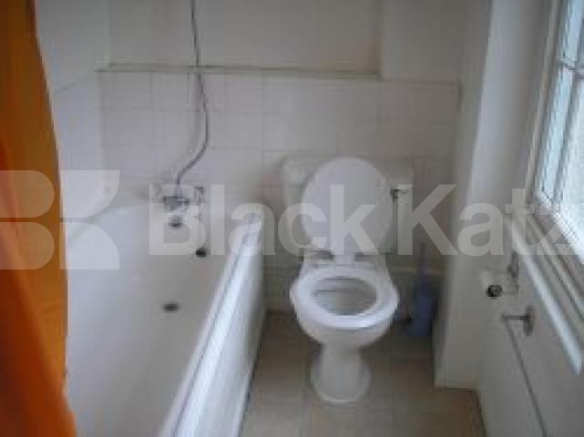 			2 Bedroom, 1 bath, 1 reception Flat			 Cantelowes Road, CAMDEN SQUARE NW1